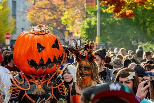 Tại sao có lễ hội hóa trang dịp Halloween?