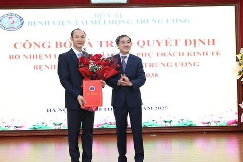 Bộ Y tế bổ nhiệm lại Phó Giám đốc phụ trách kinh tế Bệnh viện Tai Mũi Họng Trung ương