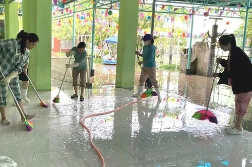 168 trường học ở Huế sẵn sàng đón học sinh trở lại sau lũ lịch sử