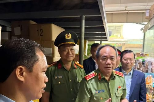 Giám đốc Công an TP Hà Nội kiểm tra thực tế tại làng nghề La Phù
