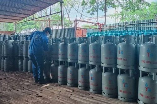 Giá gas tại Thành phố Hồ Chí Minh tiếp tục giảm nhẹ 5.000 đồng/bình 12kg