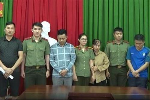 Sử dụng thiết bị giả mạo câu nhử nhà đầu tư tiền điện tử để lừa đảo