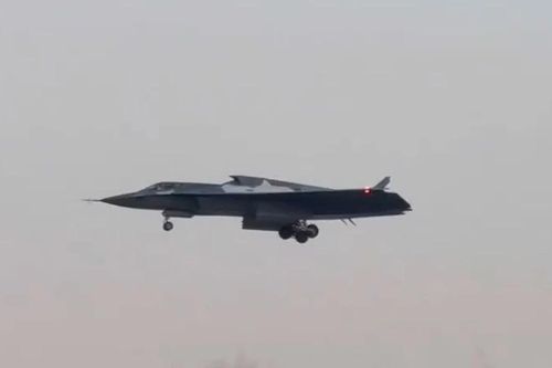 Lộ diện nguyên mẫu J-36 thứ hai với hàng loạt thay đổi lớn