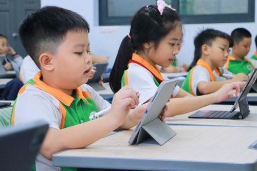 Giáo dục trong cuộc 'chuyển mình' của công nghệ