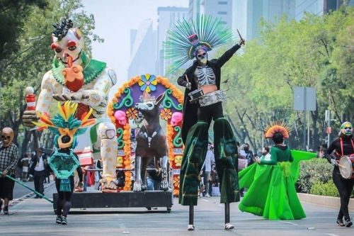 Lễ hội người chết ở Mexico: Mỉm cười với những mất mát, dịu dàng hơn với cuộc đời
