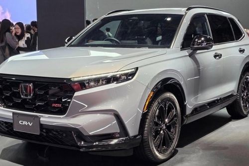 Cận cảnh Honda CR-V e:HEV RS Black Edition vừa trình làng tại Nhật Bản