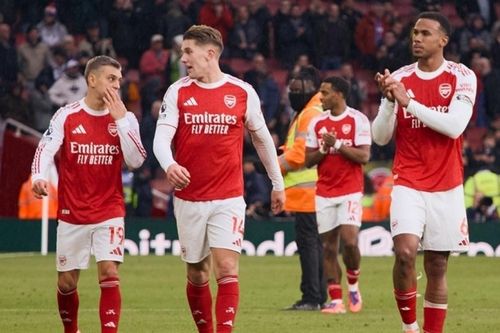 Arsenal vẫn kém xa kỷ lục giữ sạch lưới của Liverpool
