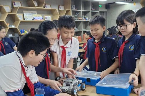 Một giờ học trong 'phòng STEM' của học sinh Cầu Giấy