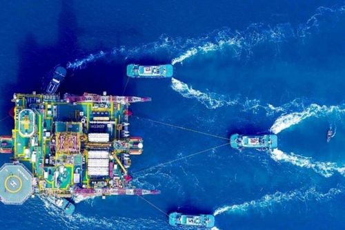 Giá dầu thấp kéo tụt lợi nhuận của CNOOC