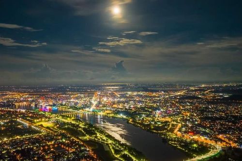 Ai đặt tên cho sông Hương?