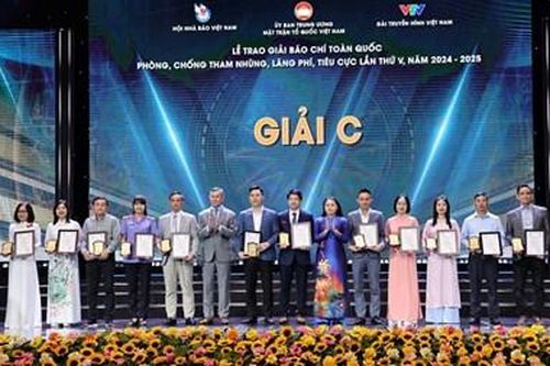 Lễ trao Giải báo chí toàn quốc phòng, chống tham nhũng, lãng phí, tiêu cực lần thứ V