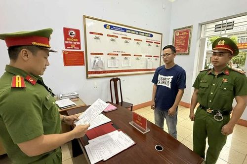 Bắt giam cán bộ ngân hàng lừa đảo 4,8 tỉ đồng