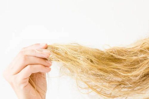 Bí quyết giúp mái tóc tẩy khô xơ trở nên mềm mượt và tràn đầy sức sống