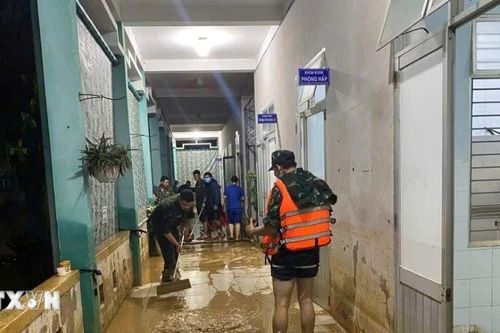 Đà Nẵng chung sức vượt lũ, khôi phục cuộc sống