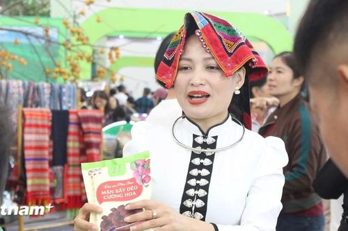 Khi đồng bào dân tộc 'chở di sản' về phố và nỗ lực quảng bá bản sắc vùng cao