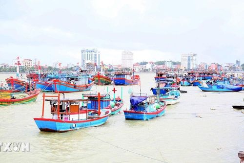 Tiếp tục hạn chế luồng trên các tuyến đường thủy nội địa ở miền Trung
