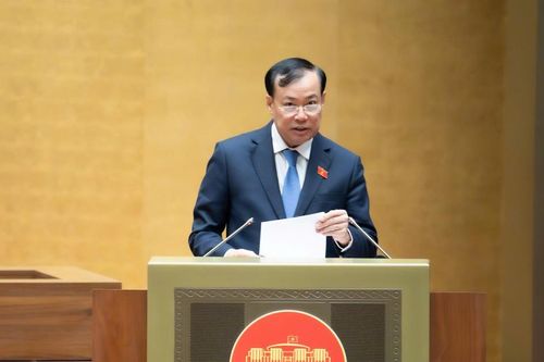 Quốc hội ráo riết siết hành vi sử dụng AI tạo tin giả, mạo danh trên mạng