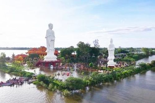 Mênh mông chùa Núi Nổi