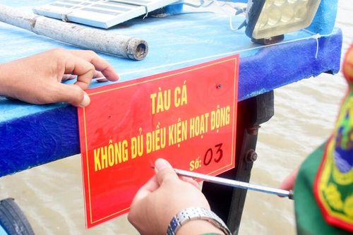 Xử lý thêm 5 tàu cá vi phạm quy định khai thác hải sản