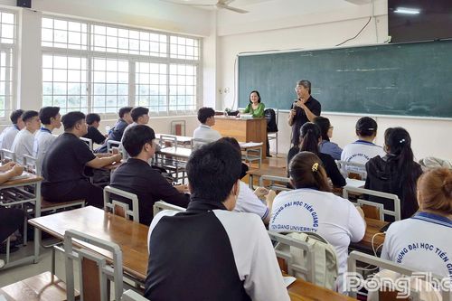 Hỗ trợ nâng cao kỹ năng tiếng Anh cho viên chức, sinh viên Trường Đại học Tiền Giang