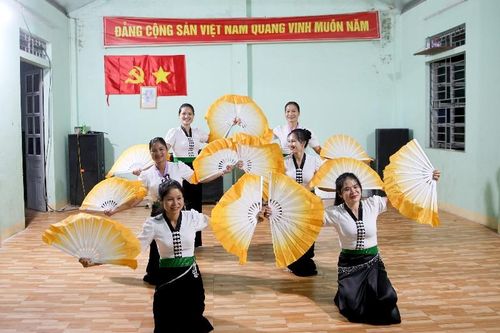 Than Uyên nâng cao đời sống tinh thần cho nhân dân