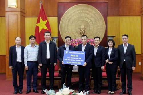 Tiếp nhận kinh phí hỗ trợ 500 triệu đồng từ Tập đoàn Bưu chính viễn thông Việt Nam