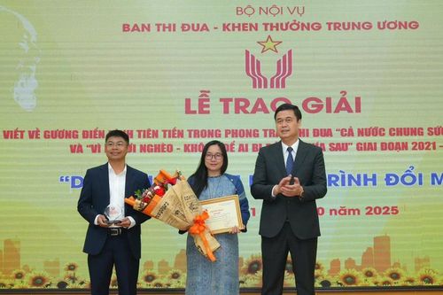 Báo và PTTH Lào Cai đoạt giải Nhất Cuộc thi viết về gương điển hình tiên tiến trong Phong trào thi đua 'Cả nước chung sức xây dựng nông thôn mới' và 'Vì người nghèo - Không để ai bị bỏ lại phía sau' giai đoạn 2021 – 2025