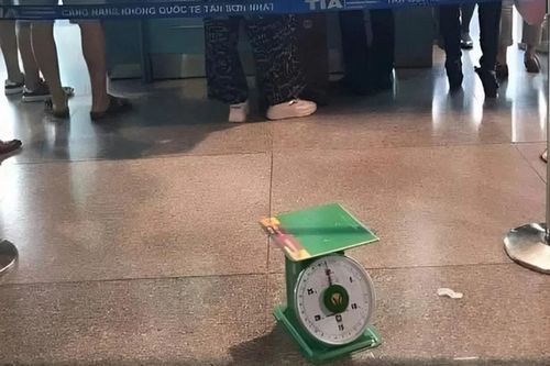 Vì sao hành lý xách tay thường bị giới hạn ở mức 7 kg?