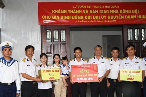 Lữ đoàn 681 bàn giao nhà đồng đội cho quân nhân