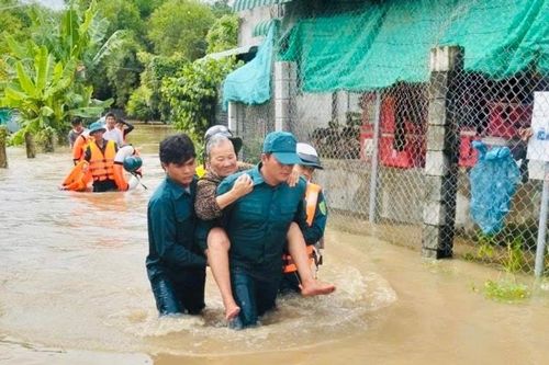 Chạy lũ!