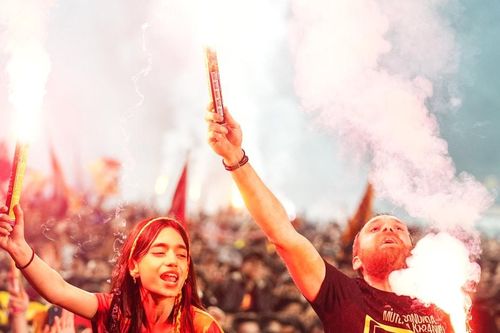 Galatasaray và DNA địa ngục: lửa, kiêu hãnh, Aslan