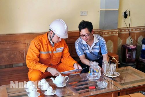 Đội Quản lý Điện lực khu vực Lý Nhân: Dấu ấn từ chuyển đổi số toàn diện, nâng cao sự hài lòng của khách hàng
