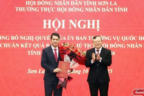 Công bố Nghị quyết của Ủy ban Thường vụ Quốc hội phê chuẩn kết quả bầu Phó Chủ tịch HĐND tỉnh Sơn La nhiệm kỳ 2021-2026