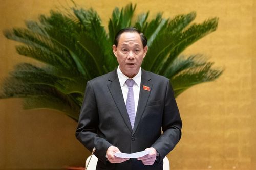 Đẩy mạnh phân cấp, phân quyền, cắt giảm thủ tục hành chính