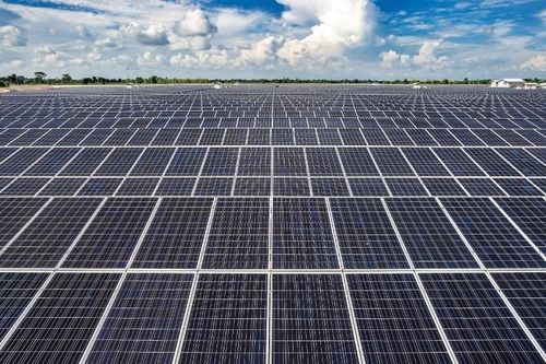 Campuchia: Xuất khẩu tấm pin mặt trời giảm hơn 99%
