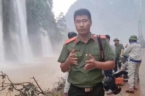 Những phóng viên, chiến sĩ xung kích, tác nghiệp giữa rốn lũ, tâm bão