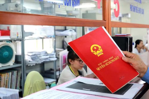 Cấp xã được chứng thực giao dịch về đất đai