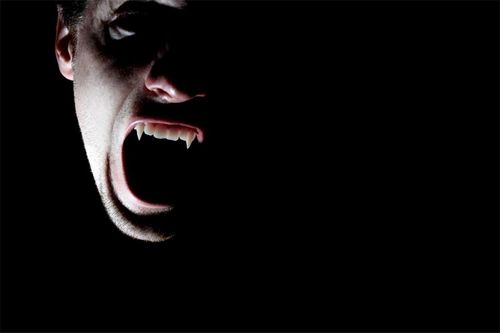 Dùng toán học chứng minh ma cà rồng và zombie không thể có thật