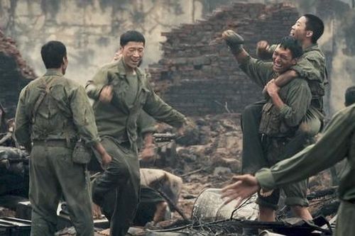 Những nơi nào được xem miễn phí phim 'Mưa đỏ' và 'Tử chiến trên không'?