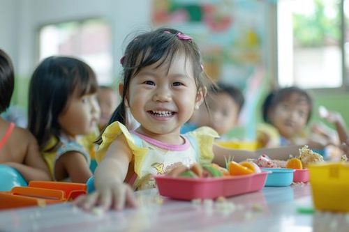 Con ăn bán trú: Chuyên gia dinh dưỡng chỉ cách cân bằng bữa ăn tại nhà