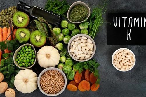Hỏi đáp về Vitamin K: Lợi ích mới cho xương và tim mạch
