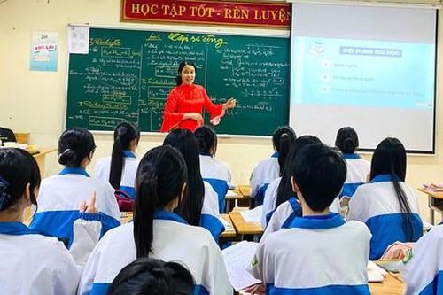 Gần 10.000 giáo viên Hà Nội kiến nghị về chính sách thu nhập tăng thêm