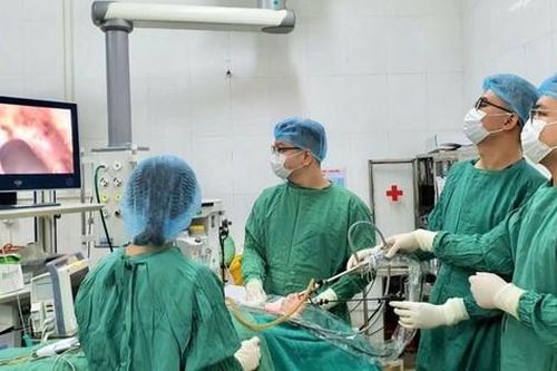 Bệnh viện Nội tiết Nghệ An tiên phong cải tiến phẫu thuật nội soi đường miệng trong điều trị ung thư tuyến giáp