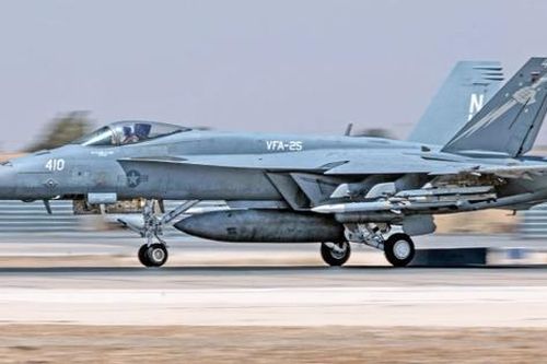 F/A-18E Super Hornet Mỹ bất ngờ 'hạ gục' F-35B Anh trong trận không chiến mô phỏng
