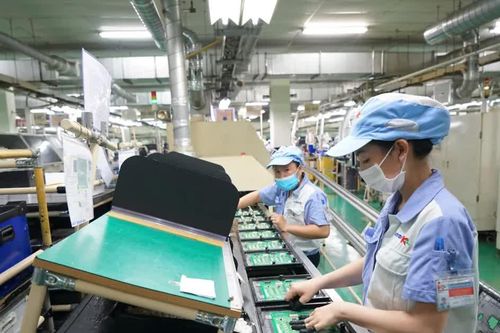Chuyển đổi số-xanh: 'Tấm hộ chiếu' mới cho doanh nghiệp Hà Nội phát triển và hội nhập