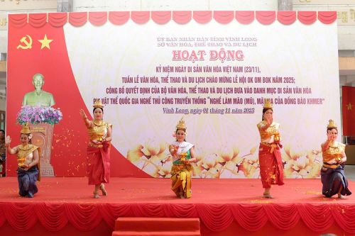 Khai mạc chuỗi hoạt động kỷ niệm Ngày Di sản văn hóa Việt Nam 23.11