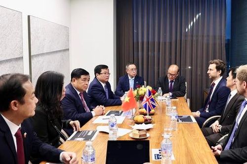 Tăng cường hợp tác với doanh nghiệp Anh về fintech, xác thực danh tính sinh trắc học và thiết kế công trình