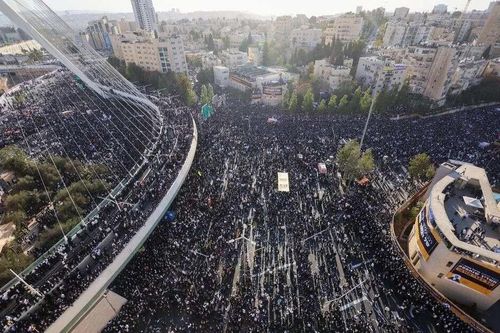 Biểu tình lớn tại Israel phản đối kế hoạch nghĩa vụ quân sự