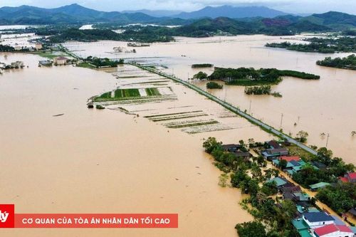 Mưa lớn chưa dứt, miền Trung có khả năng đối mặt với bão số 13
