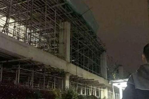 Sập giàn giáo công trình ở Hải Phòng, 2 người tử vong